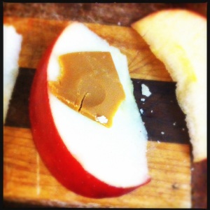 apples and gjetost cheese
